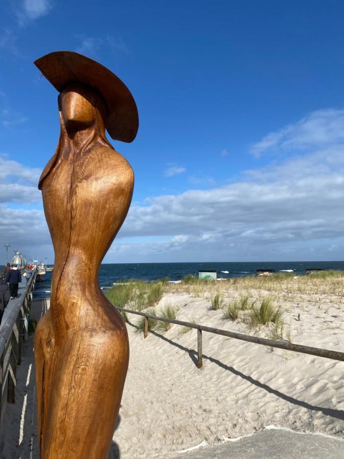 Freistehendes Einfamilienhaus mit Boddenblick Nähe Ostsee Fuhlendorf  Exterior foto