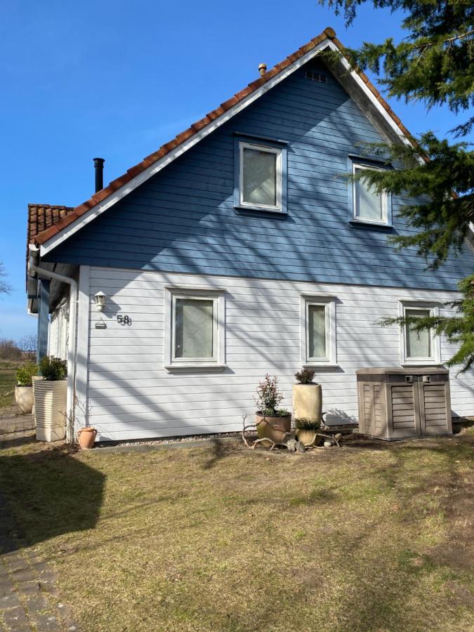 Freistehendes Einfamilienhaus mit Boddenblick Nähe Ostsee Fuhlendorf  Exterior foto